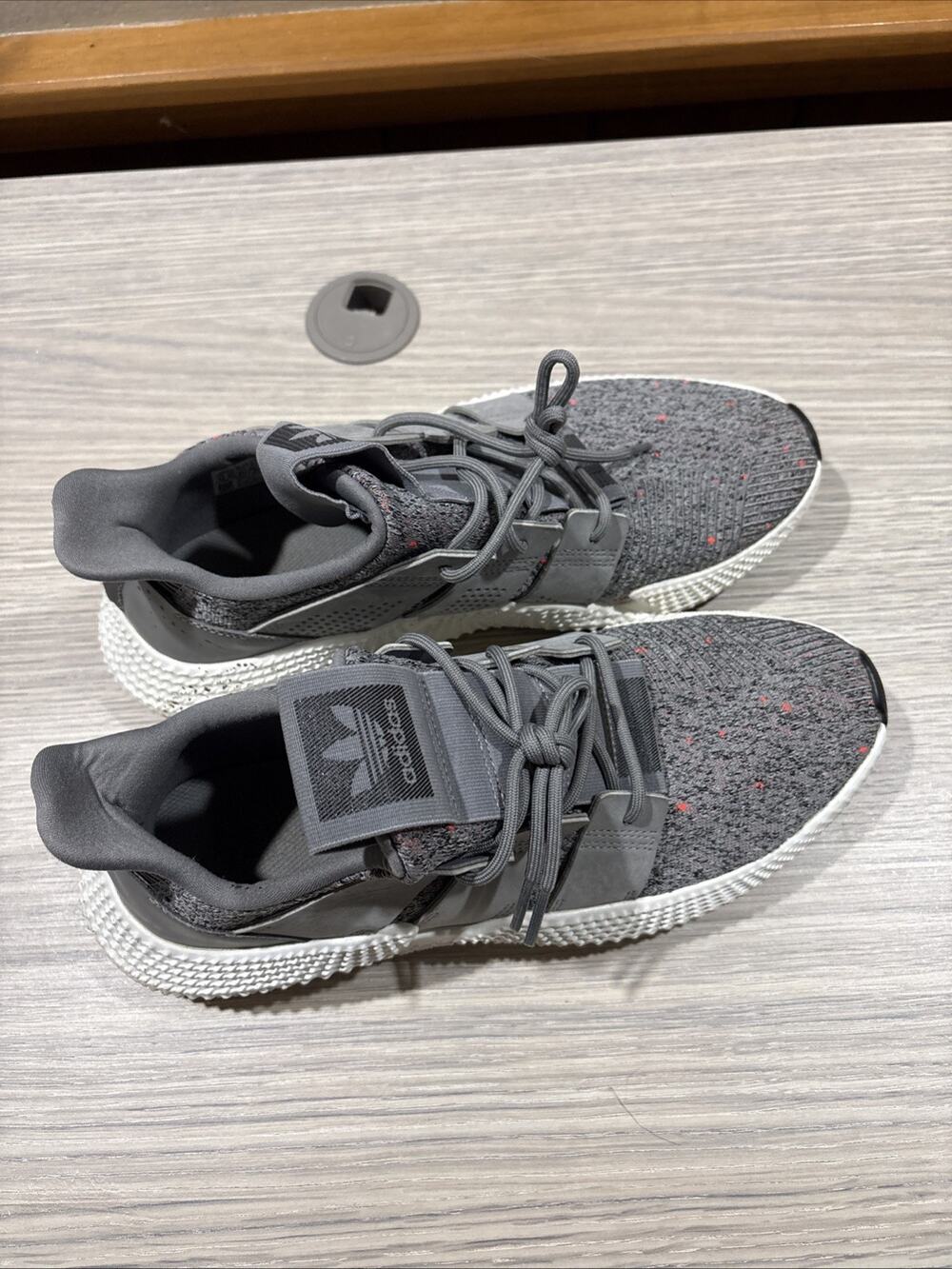 Adidas Prophere CQ3023 Men’s Size 11 Gray White Solar Red Sneakers Shoes 2017